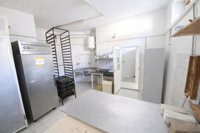 Eladó üzlethelyiség, Hatvanban 59.9 M Ft / költözzbe.hu