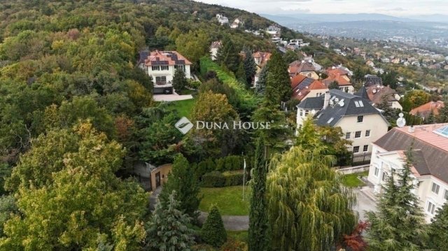 Eladó téglalakás, Budapesten, III. kerületben 326 M Ft, 4 szobás