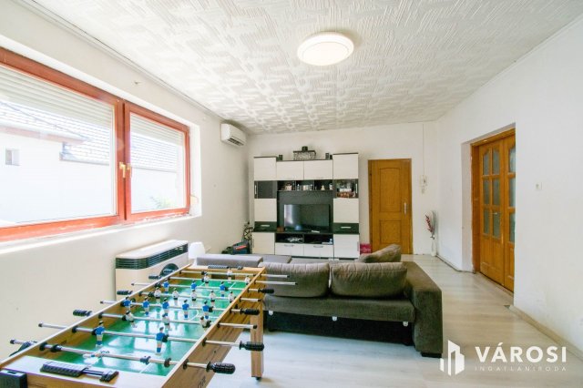 Eladó családi ház, Kalocsán 37 M Ft, 4 szobás