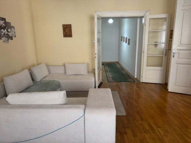 Eladó téglalakás, Budapesten, VI. kerületben, Andrássy úton
