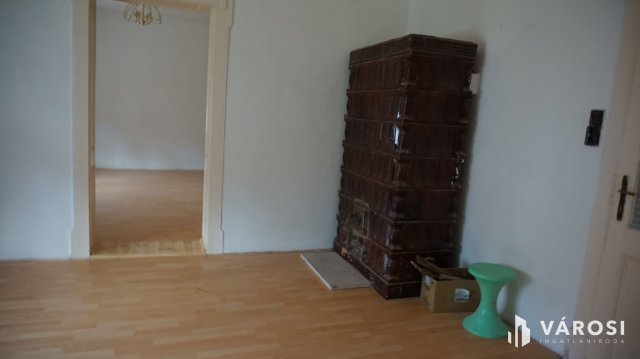 Eladó családi ház, Hódmezővásárhelyen 60 M Ft, 7 szobás