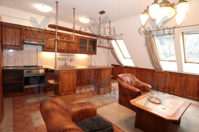 Kiadó téglalakás, albérlet, Szegeden 160 E Ft / hó, 3 szobás