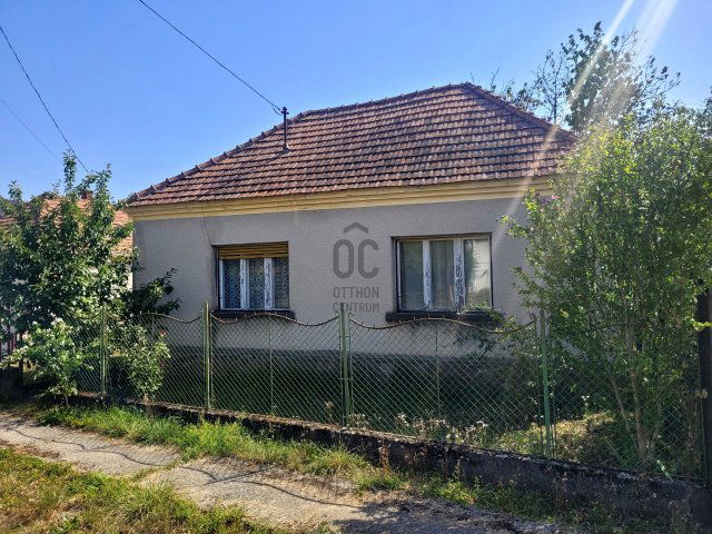 Eladó családi ház, Meggyeskovácsin 14.9 M Ft, 2 szobás
