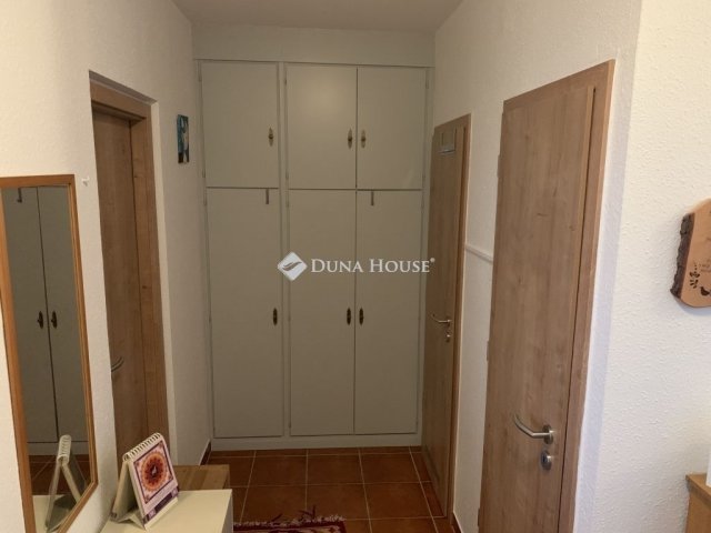 Eladó panellakás, Budapesten, XVI. kerületben 71 M Ft, 2 szobás