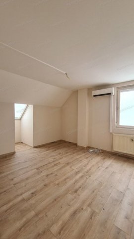 Eladó téglalakás, Kecskeméten 45.5 M Ft, 2 szobás