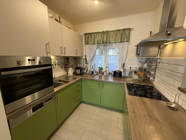 Eladó ikerház, Szentendrén 129.9 M Ft, 5 szobás