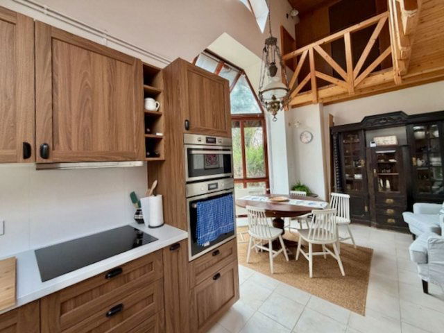 Eladó családi ház, Tihanyban 165 M Ft, 6 szobás