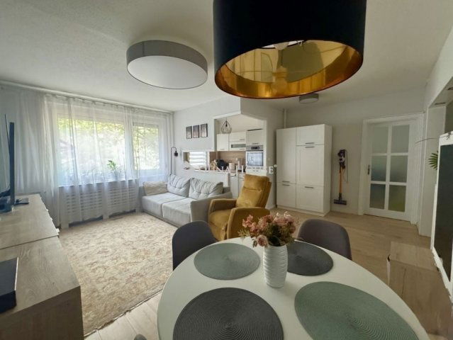 Eladó panellakás, Budapesten, III. kerületben 109.5 M Ft