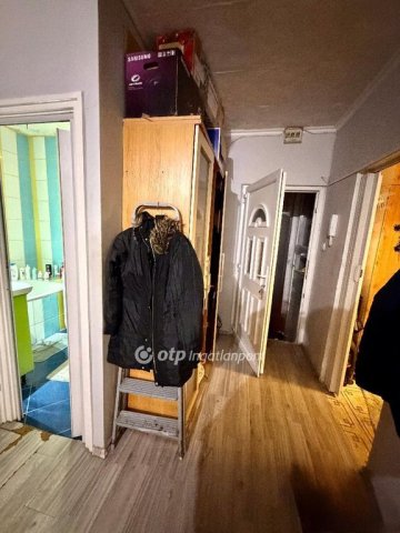 Eladó panellakás, Salgótarjánban 21.9 M Ft, 3 szobás