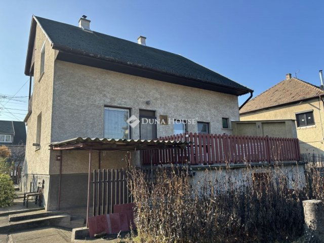 Eladó családi ház, Süttőn 71.5 M Ft, 4 szobás