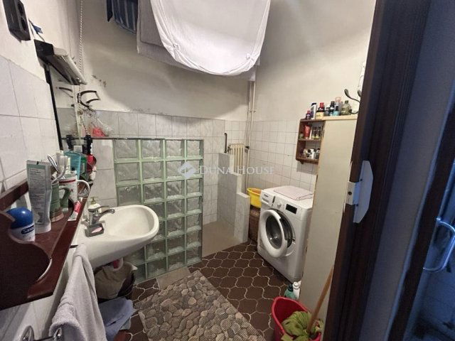 Eladó családi ház, Budapesten, IV. kerületben 79 M Ft, 3 szobás