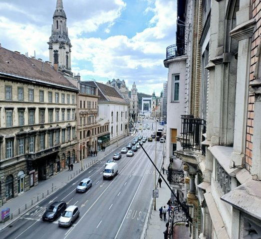 Eladó téglalakás, Budapesten, V. kerületben 208.407 M Ft