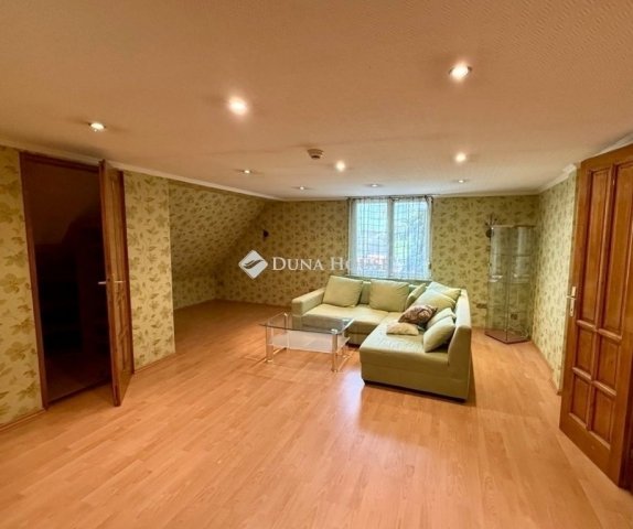 Eladó családi ház, Gyálon 194.9 M Ft, 5 szobás