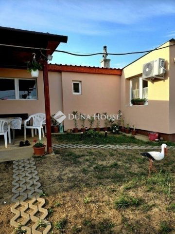 Eladó családi ház, Kővágószőlősön 82.9 M Ft, 4+2 szobás