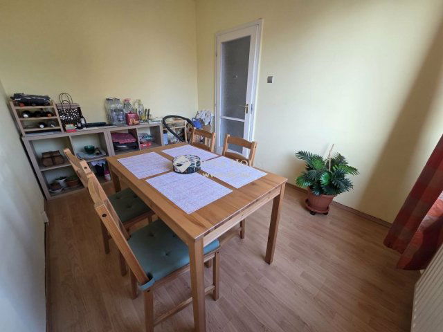 Eladó panellakás, Szegeden 51.49 M Ft, 3+2 szobás