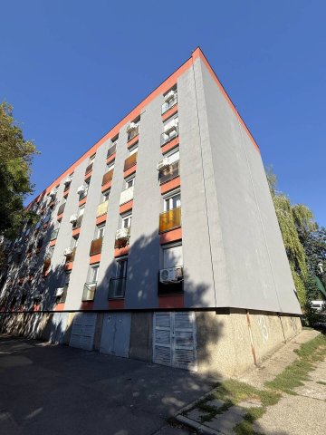 Eladó téglalakás, Pécsett 49.9 M Ft, 2 szobás