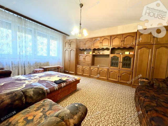 Eladó panellakás, Kecskeméten 47.4 M Ft, 2 szobás