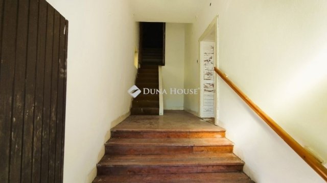 Eladó családi ház, Peresznyén 38.3 M Ft, 5 szobás