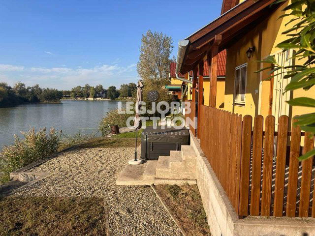 Eladó nyaraló, Cegléden 22.5 M Ft, 1 szobás