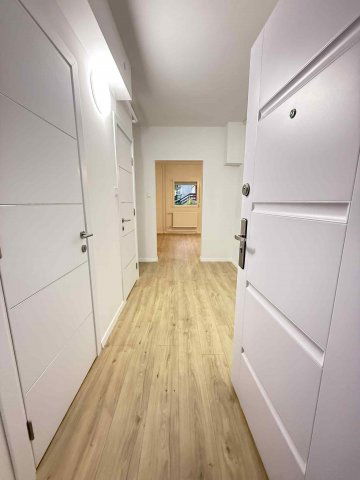 Eladó panellakás, Pécsett 51.9 M Ft, 2+1 szobás