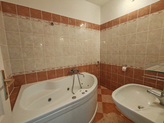 Eladó téglalakás, Cserkeszőlőn 46 M Ft, 2 szobás