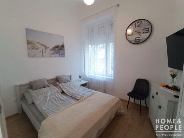 Kiadó téglalakás, albérlet, Szegeden 518 E Ft / hó, 3 szobás