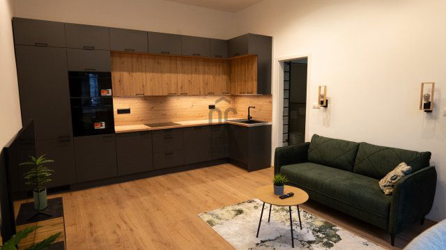 Eladó téglalakás, Budapesten, IX. kerületben 93.9 M Ft, 2 szobás