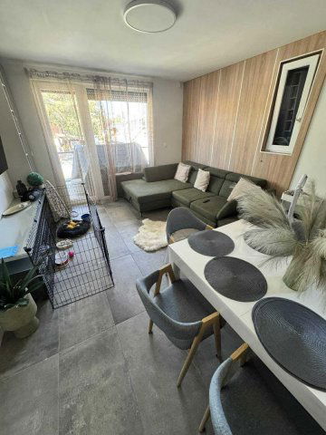 Kiadó téglalakás, albérlet, Balatonlelleén 300 E Ft / hó