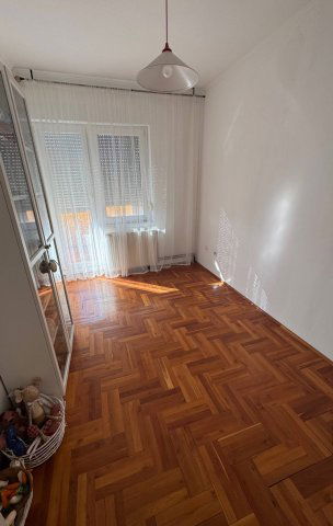 Eladó sorház, Székesfehérvárott 88 M Ft, 5 szobás