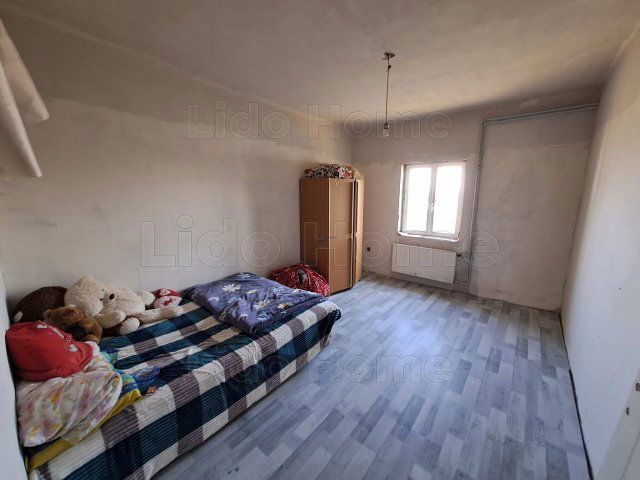 Eladó családi ház, Hahóton 12.9 M Ft, 4 szobás
