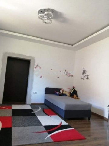 Eladó családi ház, Vecsésen 89.9 M Ft, 4 szobás