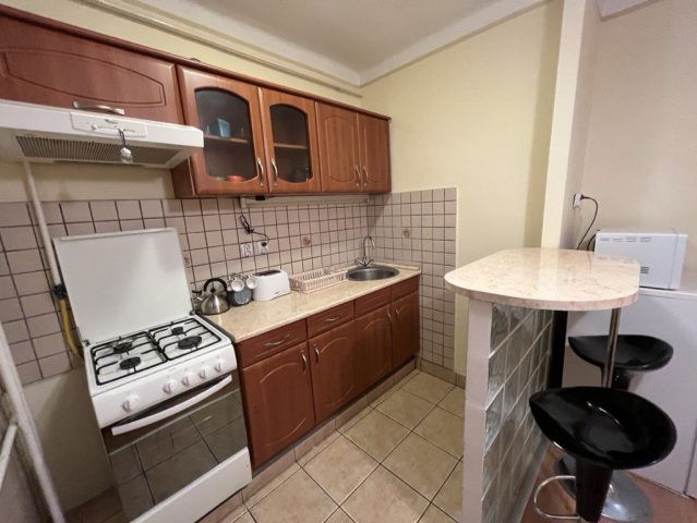 Kiadó téglalakás, albérlet, Tiszaújvárosban, Építők útján