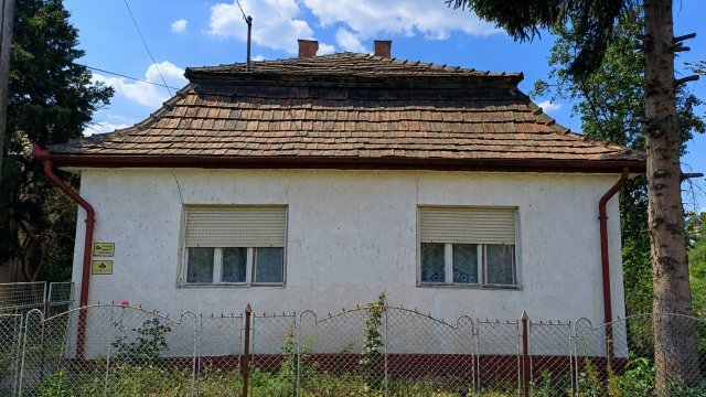 Eladó családi ház, Salgótarjánban 9.99 M Ft, 2 szobás