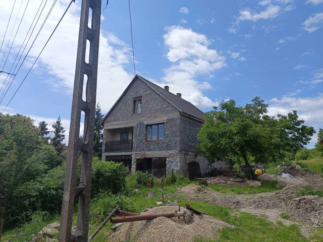 Eladó családi ház, Füzérkajatán 18 M Ft, 3 szobás