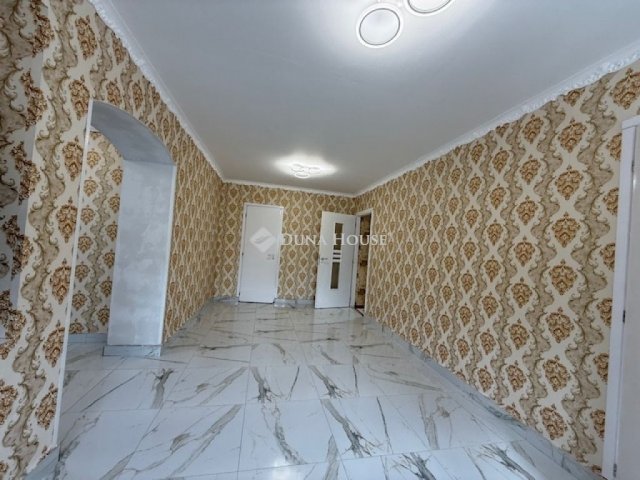 Eladó családi ház, Szigethalmon 89.9 M Ft, 4 szobás