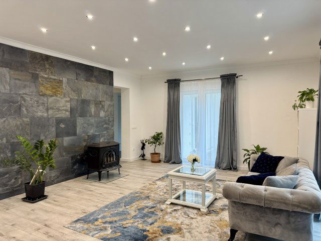 Eladó családi ház, Szigligeten 134.9 M Ft, 5 szobás