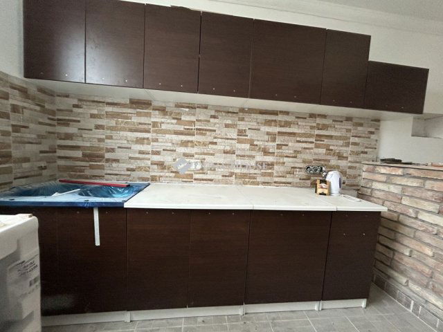 Eladó családi ház, Újszilváson 14.5 M Ft, 3 szobás