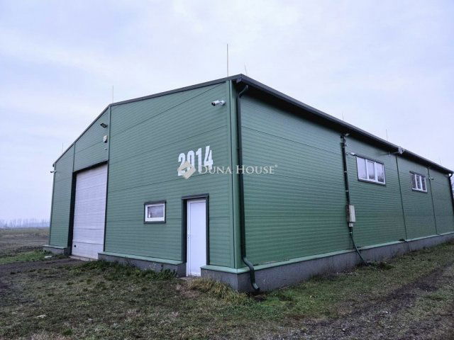 Eladó ipari ingatlan, Hatvanban 110 M Ft / költözzbe.hu