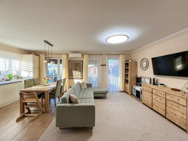 Eladó ikerház, Szomódon 107 M Ft, 4 szobás