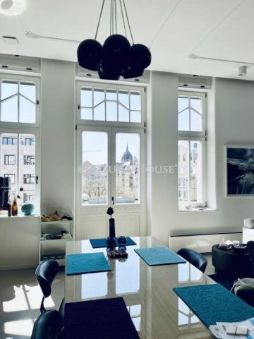 Eladó téglalakás, Budapesten, V. kerületben 659 M Ft, 7 szobás