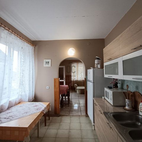 Eladó nyaraló, Balatonfenyvesen 74.9 M Ft, 4 szobás