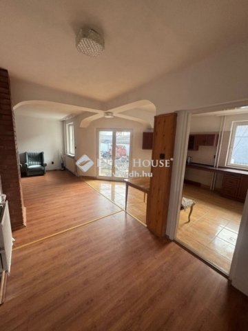 Kiadó családi ház, albérlet, Debrecenben 1456 E Ft / hó