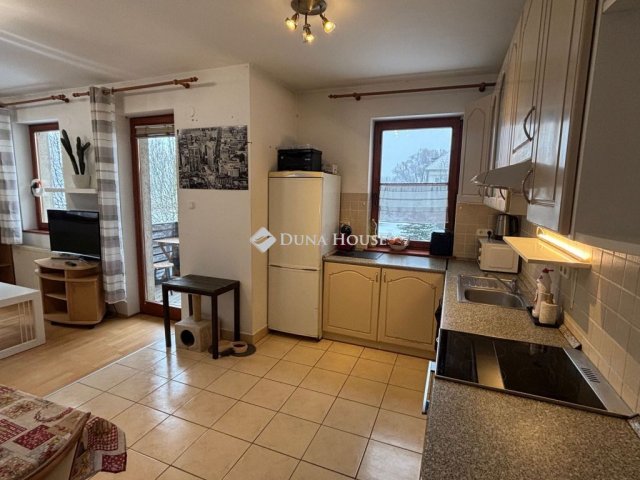 Eladó téglalakás, Gödön 63 M Ft, 3 szobás