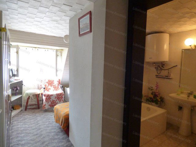 Eladó téglalakás, Sárváron 25.99 M Ft, 2 szobás