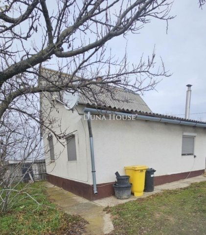 Eladó családi ház, Gyálon 48.5 M Ft, 3 szobás