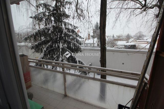 Eladó panellakás, Kecskeméten 54.9 M Ft, 3 szobás