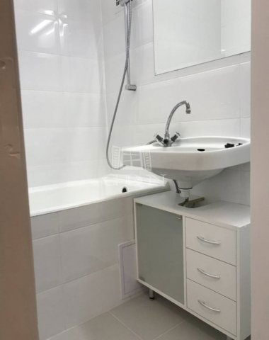 Eladó panellakás, Budapesten, III. kerületben 69.4 M Ft, 2 szobás