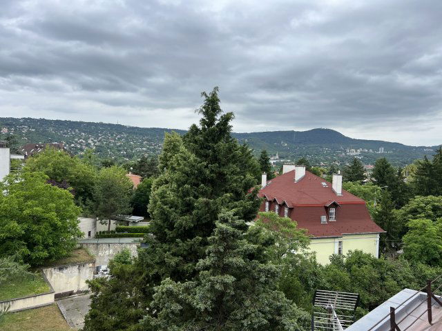 Eladó sorház, Budapesten, II. kerületben 260 M Ft, 5+2 szobás