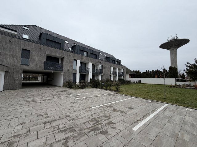 Eladó téglalakás, Hajdúszoboszlón 98 M Ft, 3 szobás