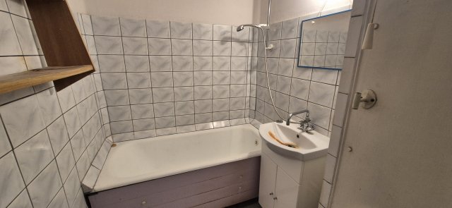 Eladó panellakás, Debrecenben, Tócóskert téren 51.9 M Ft